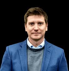 Ambassador Tomás Pascual Ricke