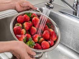 Lasciate riposare per 10 giorni in un poco fresco e asciutto. Liquore Alle Fragole Delicato E Profumato Perfetto Sempre