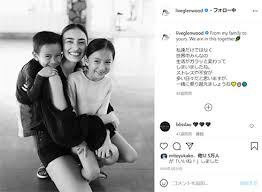 Both 再 (zài) and 又 (yòu) express the repeating of an action and can be roughly translated in english to again. however, 再 is used to express actions that have not yet occurred (the future again) and 又 is used for actions that have already occurred (the past again). Hs18wfkk43k4m