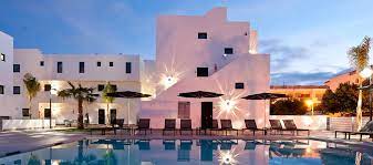 Nuestra larga trayectoria dedicada al ámbito del rentacar en ibiza ha servido como motor principal para brindar al cliente un servicio de alquiler vehículos ibiza, donde la calidad y el buen trato sean siempre los mayores protagonistas. Appartamenti Low Cost A Ibiza My Hotels Ibiza