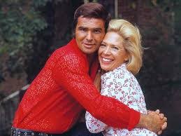 Dinah shore and george montgomery built their first desert home in 1952. A Trip Down Memory Lane Hollywood Love Dinah Shore And Burt Reynolds