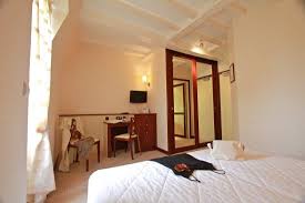 Chambre Grand Lit Double Vu Piscine Et Jardin Picture Of La Malouiniere Des Longchamps Saint Jouan Des Guerets Tripadvisor