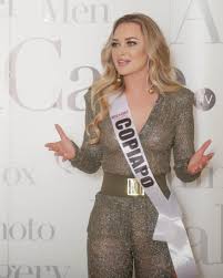 Daniela elsa nicolás goméz (born 26 june 1992) is a chilean actress, commentator, newscaster, television presenter and beauty pageant titleholder who was crowned miss universo chile 2020. Felicitaciones Daniela Nicolas Beauty Queens Pictures Facebook
