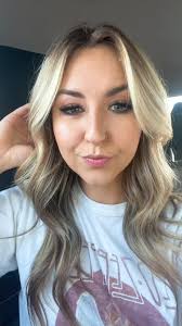 Kaley Elizabeth Aust (@kales_06)