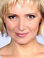 W 1984 ukończyła pwsftvit w łodzi. Sylwia Wysocka Filmweb