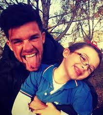 Todo lo que pasa en la televisión, el teatro, la música y el entretenimiento. El Desconocido Conflicto Que Tiene Leandro Penna Por Su Hija De 10 Anos Fotos El Concecuente Cl Noticias De Concepcion Y Del Biobio