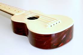 This is the sound of a coffee machine that is quite normal in swedish industry and other workplaces. Plastic Ukuleles Really