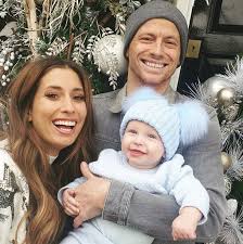 She finished in third place on the sixth series of the x fact. Stacey Solomon Sister Husband