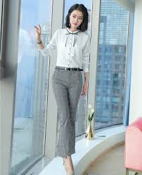 Putih polos blouse putih lengan pendek blouse panjang selutut blouse putih kekinian. 30 Model Blouse Putih Wanita Cantik Brokat Panjang