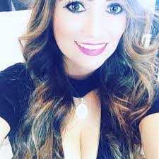 Lynda Connor's Instagram, Twitter & Facebook