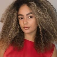 10+ "Beatriz Watts" profiles