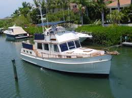 42 Grand Banks Motor Yacht Chitwood Charters Grand Banks Yachts Trawler Boats Yacht Boat