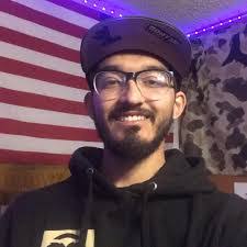 Juan Castanon's Instagram, Twitter & Facebook