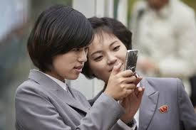 Es completamente gratuita, y está disponible para ios y android. En Corea Del Norte La Tienda De Aplicaciones No Esta En Los Smartphones Sino En La Calle Si Son Fisicas