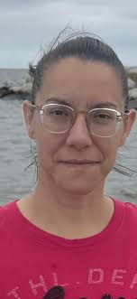 I didnt get a photo cos l was too busy trying not to die of laughter...  Toby is a plonker was out today and was chatting to a lady the dogs were