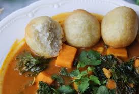 Westafrikanischer Erdnusseintopf Mit Puff Puffs Dailyvegan Rezept Nigerianische Rezepte Lebensmittel Essen Vegane Lebensmittel