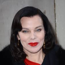 Hush (1998) Full Cast & Crew