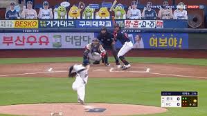 2009 시즌 ops 1.002을 기록하며 타격 포텐이 폭발했다. ë°•ì„ë¯¼ ë‚˜ë¬´ìœ„í‚¤