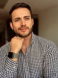 Good night 🌙 • • • • • • #domingo #goodnıght #weekend #home #mırrorselfie