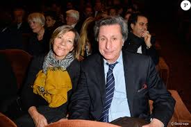 Il devenait un danger pour la couronne ; Exclusif Patrick De Carolis Et Sa Femme Carol Anne Generale Du Spectacle Histoires De Franck Ferrand Au Theatre Antoine A Paris Le 5 Decembre 2016 C Coadic Purepeople