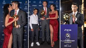 The juventus star walked the red carpet with fiancee georgina rodriguez before he was awarded the top gong at the dubai globe soccer awards. Cristiani Ronaldo And Georgina Rodriguez At Dubai Dubai Award Video Youtube