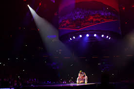 Benito antonio martínez ocasio (born march 10, 1994), known by his stage name bad bunny, is a puerto rican rapper, singer, songwriter. Diandra Reviews It All Bad Bunny Siempre Picheo En Msg