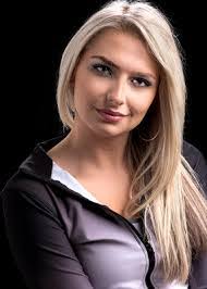 Mariah Cummings's Instagram, Twitter & Facebook