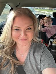 A lot of people question about why their chunky that has fine glitter and  it clumps up. It's literally all up in your solution that you're doing.  What i do is BS