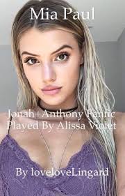 Mia Paul/Jonah Marais (C)