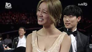응답하라 1988 혜리, 류준열, 고경표, 박보검, 이동휘. íƒì´ ì •í™˜ì´ ë•ì„ ì´ ê°œê·¸ ì¶•í•˜ ë¬´ëŒ€ ì´ì„¸ì˜ í˜œë¦¬ ë¥˜ì¤€ì—´ Hyeri Tvn10 Awards Girl S Day ê±¸ìŠ¤ë°ì´ 161009 Youtube