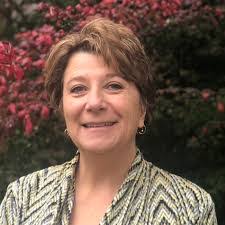 Stephanie Houle's Instagram, Twitter & Facebook