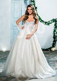 Τον εκλεκτό της καρδιάς της παύλο πετρουλάκη παντρεύτηκε το βράδυ του σαββάτου σε μία εντυπωσιακή τελετή. Elenh Tsolakh Paylos Petroylakhs Oi Tryferes Dhlwseis Ths Paroysiastrias Kai Ola Osa Eginan Ston Paramy8enio Gamo News Youweekly