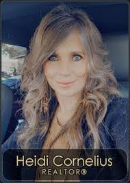 Lacey Moran's Instagram, Twitter & Facebook