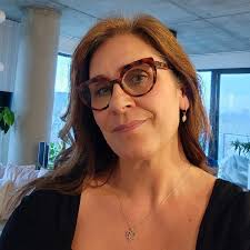 Madeleine St-Hilaire Email & Phone Number