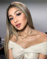Brow gel in natural brown (p449); Pin By Anggi Kato On Nadine Lustre Hair Color For Morena Hair Color For Morena Skin Nadine Lustre Makeup