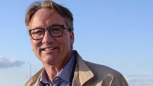 Un député conservateur uni veut plus de preuves pour soutenir les  restrictions