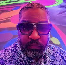 Brandon Muth's Instagram, Twitter & Facebook