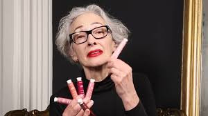 Meet clean beauty pioneer & top makeup artist, Rose-Marie Swift, Founder of  RMS Beauty » The Style That Binds Us