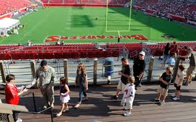 Cameron brate te, tampa bay buccaneers. Tampa Bay Buccaneers Pirate Ship