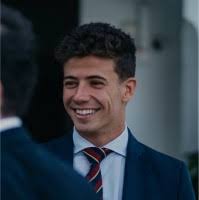 9700+ perfiles de «Ojeda»