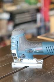 Each of the laminate flooring tools here has a quick description of what i use it for and there's more info about how i cut laminate flooring under the list if the jigsaw is too large, or you will risk breaking the brittle floor with it then a coping saw does the same job without the power and vibrations. How To Use A Jigsaw To Cut Laminate Flooring Sawshub