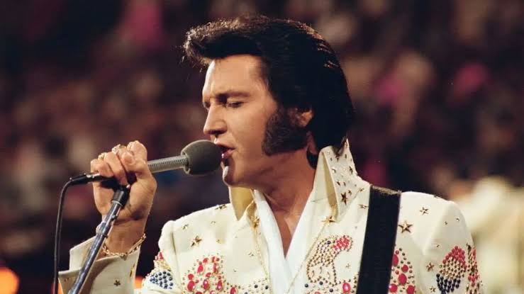 48 anos sem Elvis Presley: o eterno Rei do Rock - Clic Camaquã