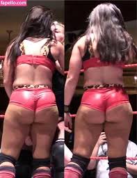 Center Ring Papw Diva S Champion Ivelisse Velez Youtube | Hot Sex Picture