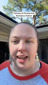 Saying Hi! 👋 #writersofinstagram #authorsofinstagram #fantasybooks  #paranormalromance