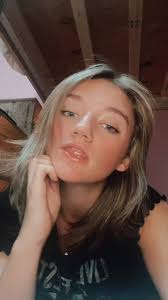 Lexi Dupak Aj Larkin