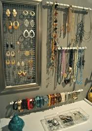 Schmuckaufbewahrung Ideen Display Wand Selber Machen Schmuckaufbewahrung Schmuckwand Ordnung Schaffen