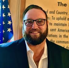 Kyle Steen's Instagram, Twitter & Facebook