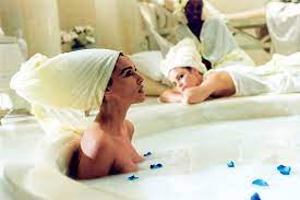 Aby sa dokázala uživiť a zaplatiť školné, monica začala s modelingom. Asterix Obelix Mission Cleopatra 2002 Photo Gallery Imdb