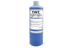The same applies to other materials, and it's very important when it comes to cleaning your car's interior. Ultra Brite Tint Safe Glass Cleaner