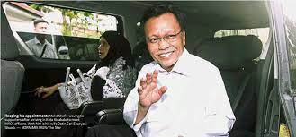 Shafie bin apdal, 1956 yılında semporna, sabah, malezya'da bajau ailesinde doğdu. Datuk Shafie Apdal Nabbed In Macc Investigation Rightways